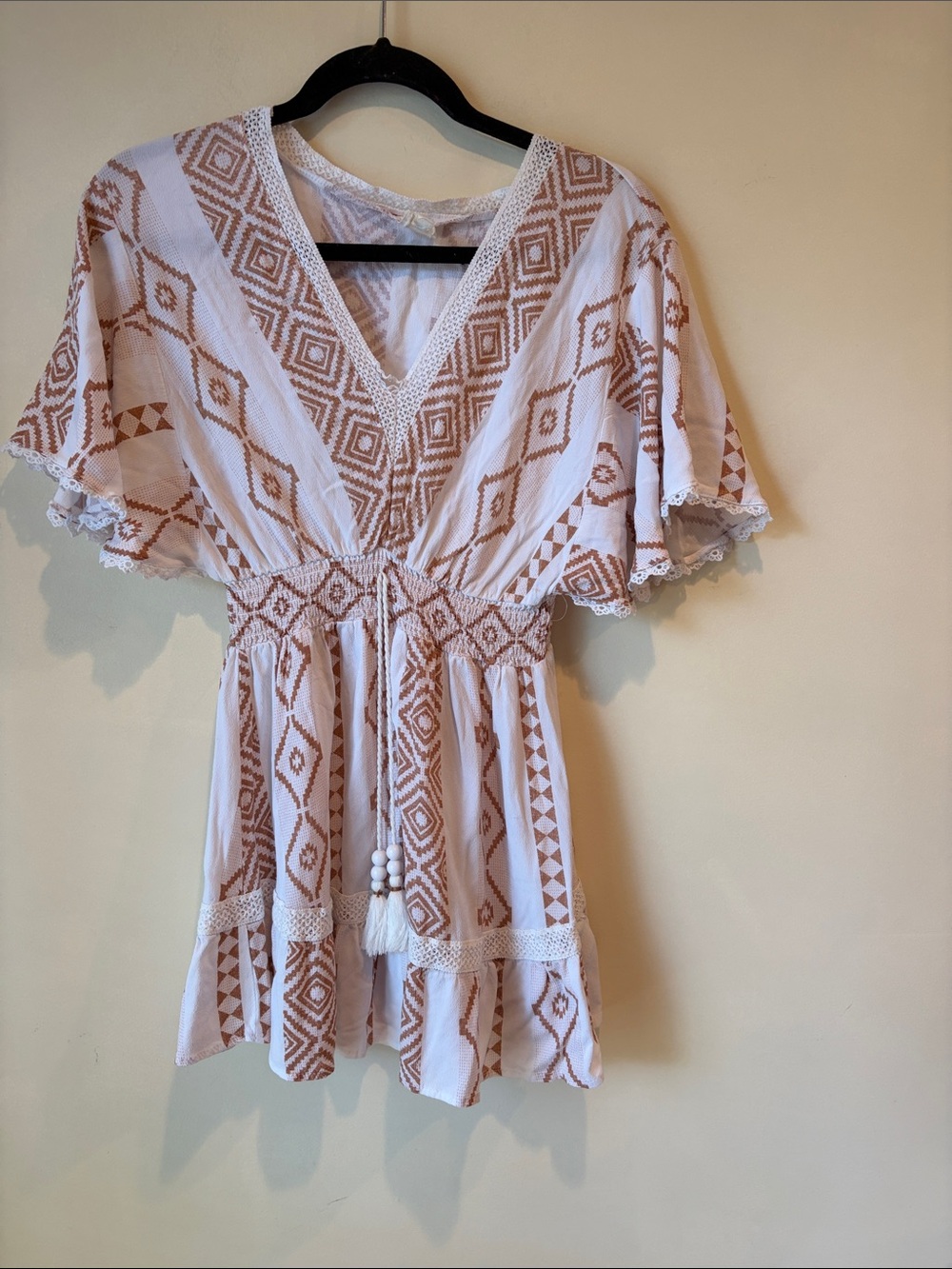 Surf Gypsy White & Tan Boho V-Neck Mini Dress